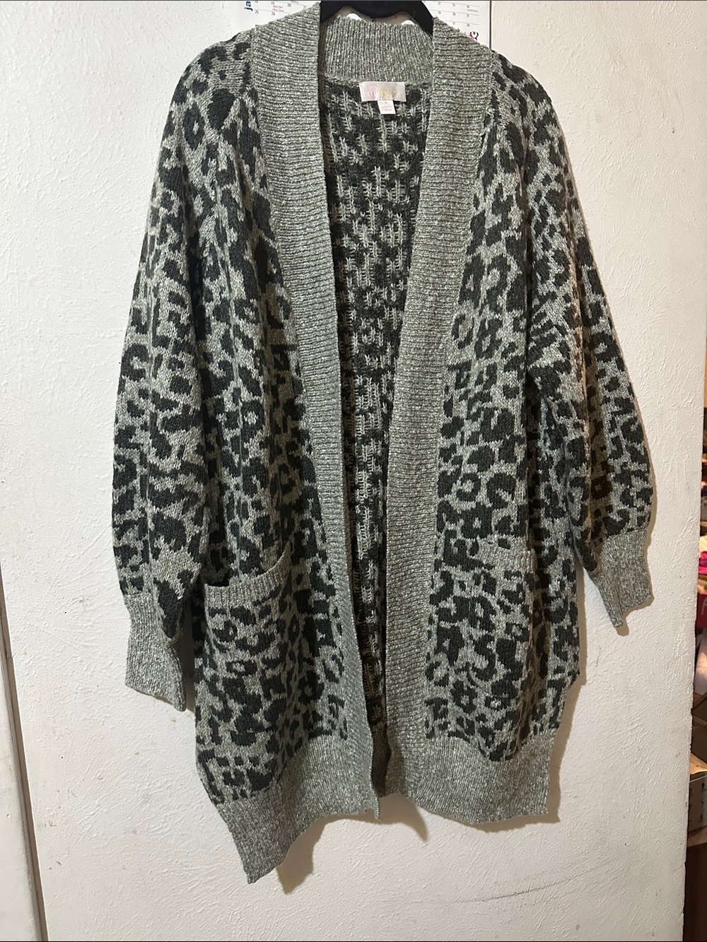 Kim Gravel Cozy Open-Front Leopard Cardigan Sweater - Black/Gray - SZ M